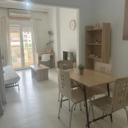 Istos 7 Center Apartment